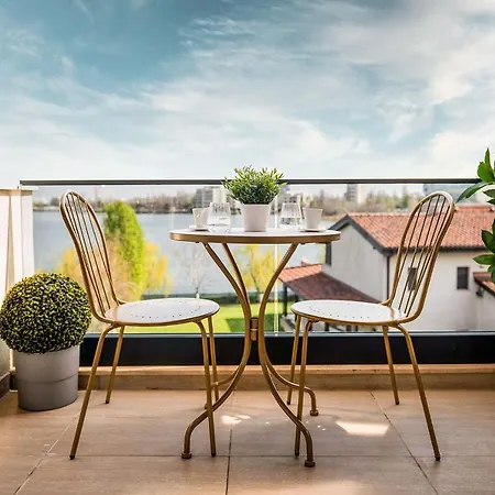Apartment Zafi Lakeview By Sunny Mamaia *