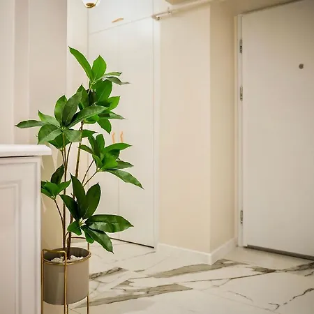 Zafi Lakeview شقة كونستانتا