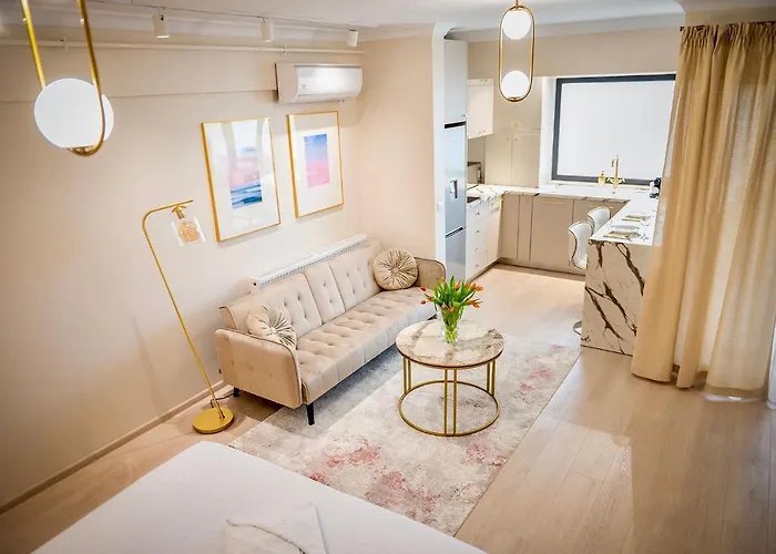 Zafi Lakeview Daire Köstence