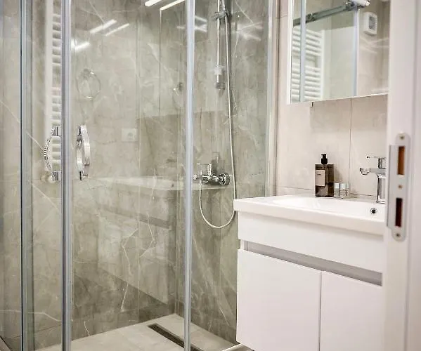 Zafi Lakeview Daire Köstence