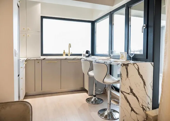 Zafi Lakeview Daire Köstence