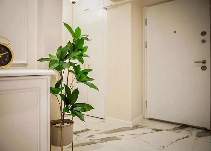 Zafi Lakeview Daire Köstence