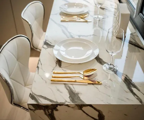 Zafi Lakeview Daire Köstence